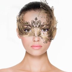 Венеціанська маска із завитками металева, з камінням, золотистого кольору. - картинка 1